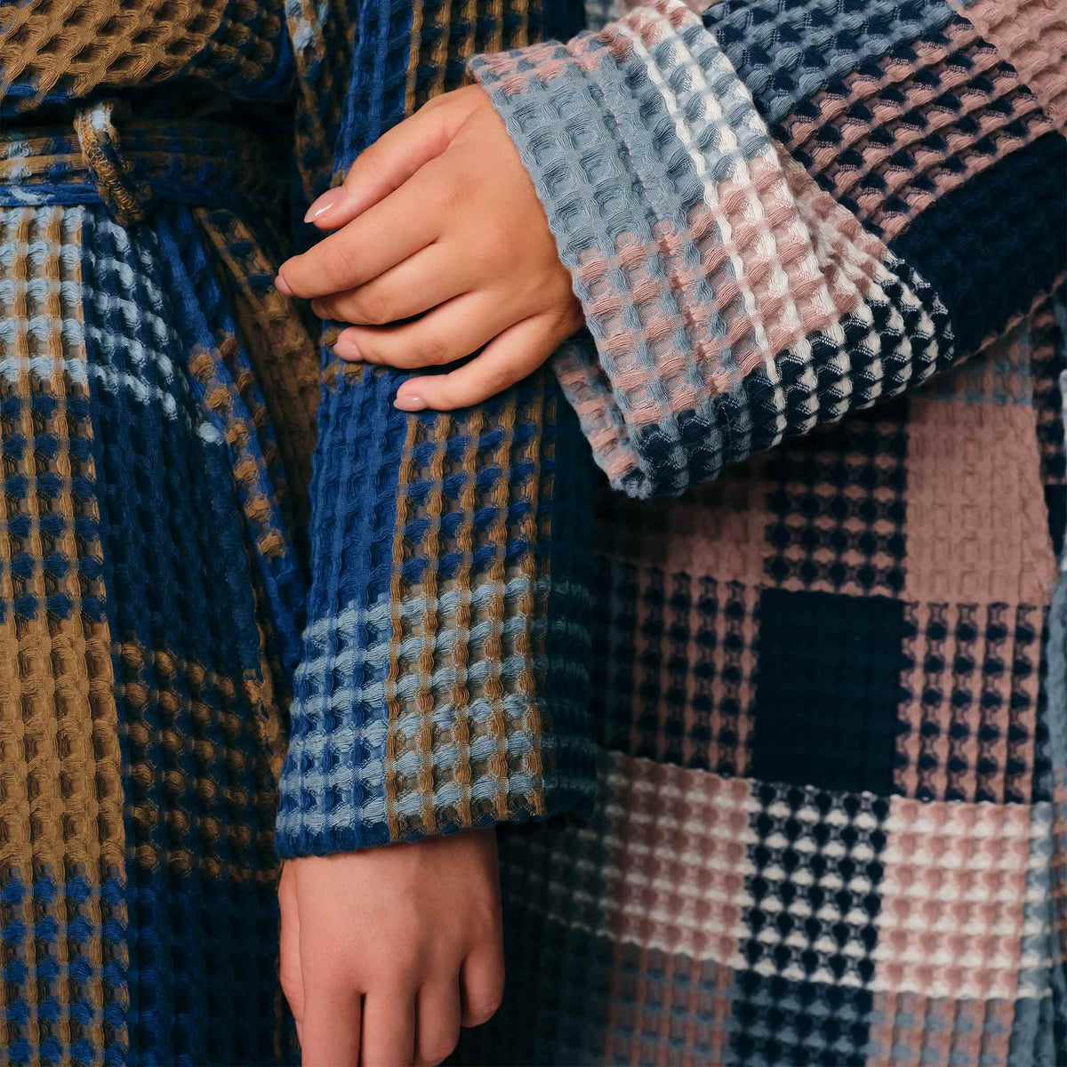 Dreamweave Waffle Robe - Image 38