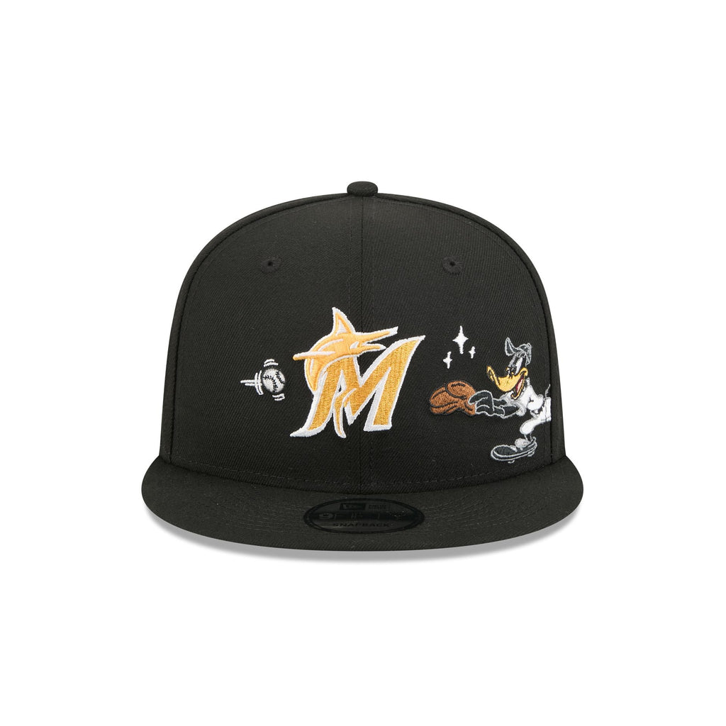 Miami Marlins Daffy Duck Catch 9FIFTY Snapback Hat - Image 2