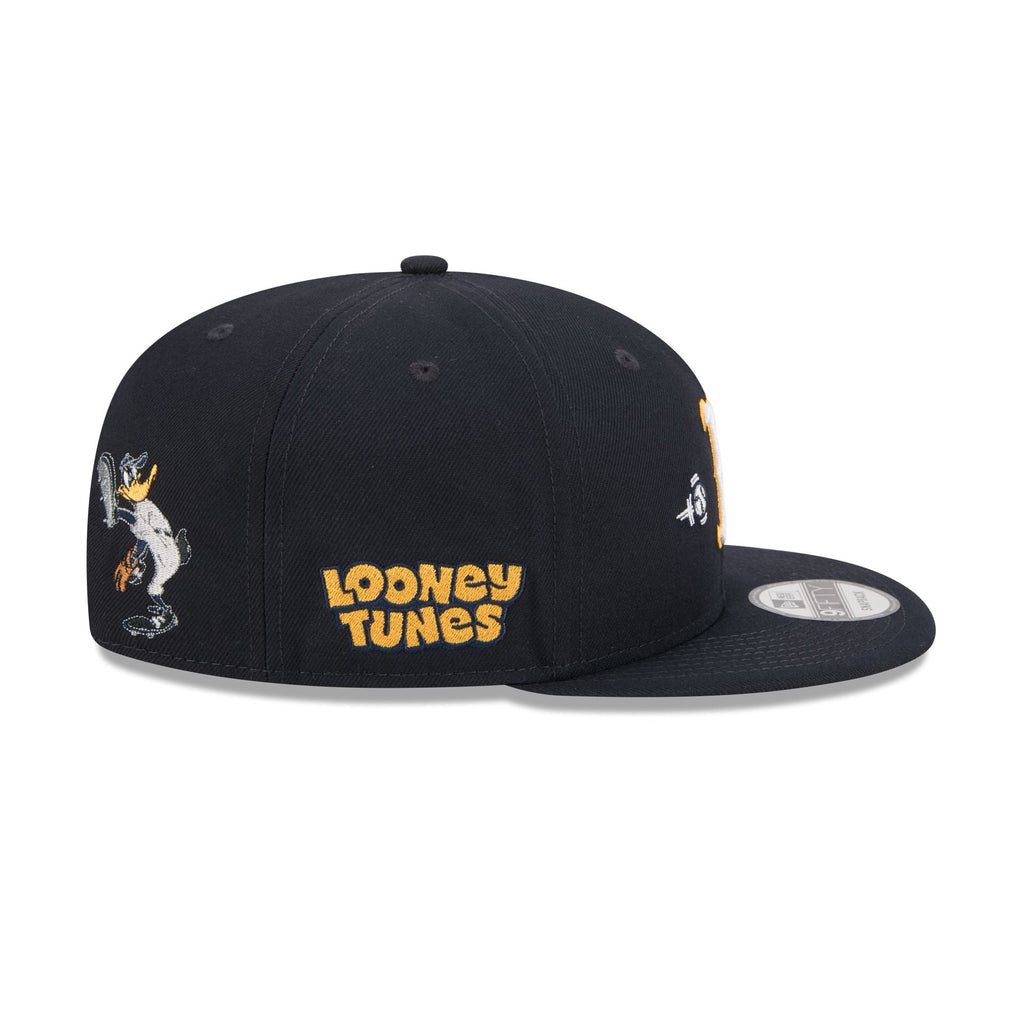 Boston Red Sox Daffy Duck Catch 9FIFTY Snapback Hat - Image 4