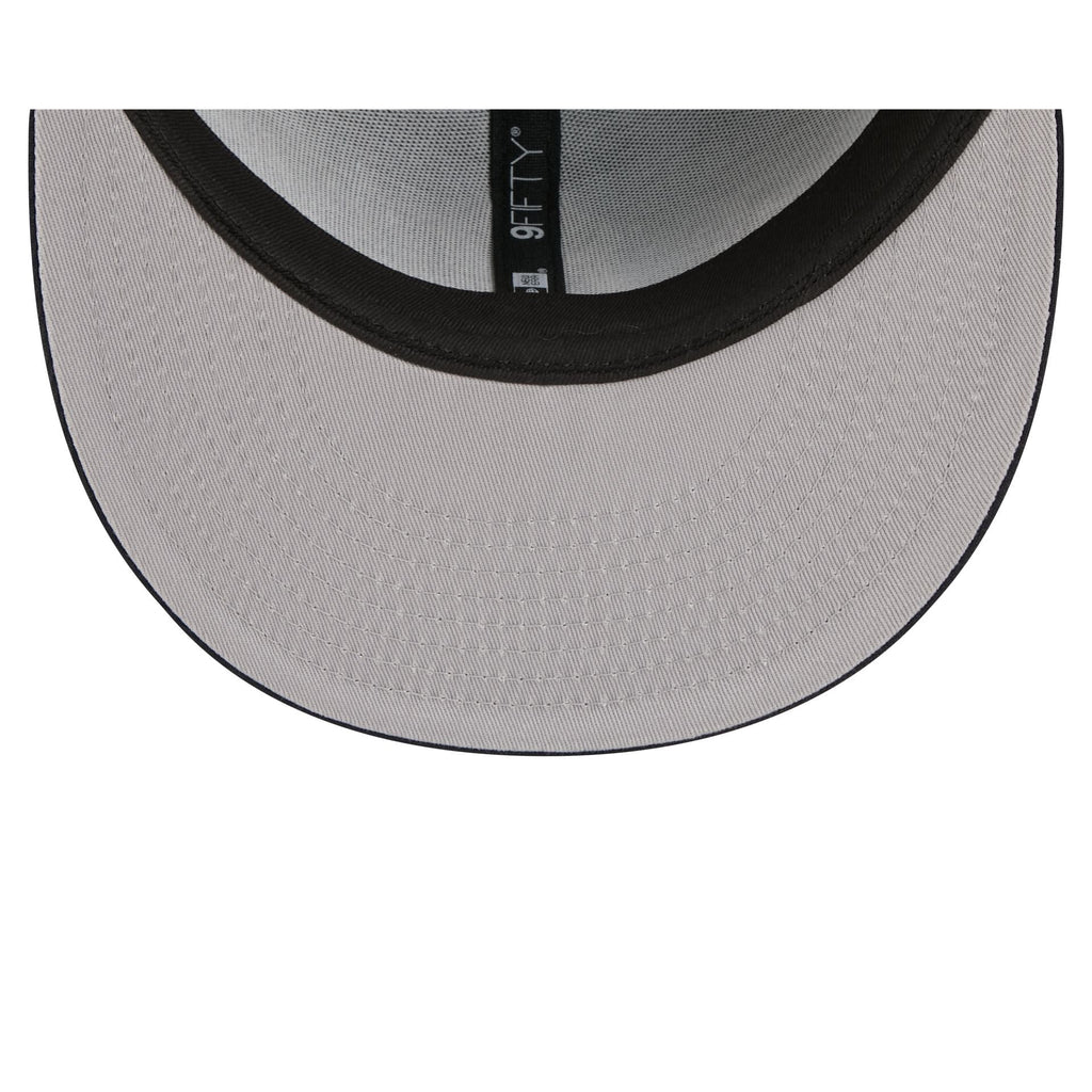 New York Yankees Bugs Bunny Swing 9FIFTY Snapback Hat - Image 7