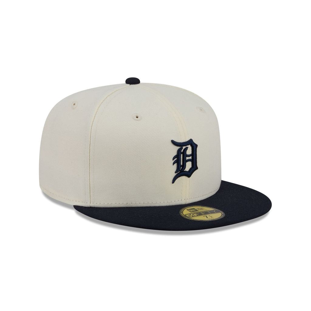 Detroit Tigers Chrome White Basic 59FIFTY Fitted Hat - Image 3