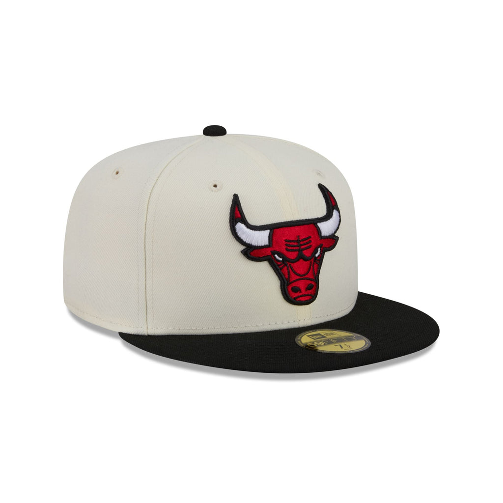 Chicago Bulls Chrome White Basic 59FIFTY Fitted Hat - Image 3