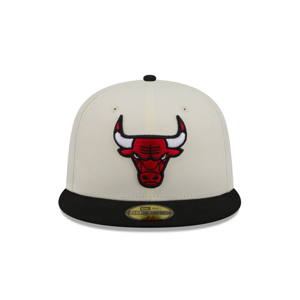 Chicago Bulls Chrome White Basic 59FIFTY Fitted Hat - Image 2