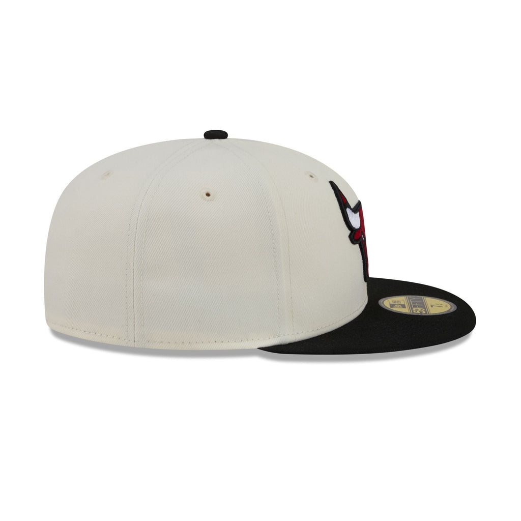 Chicago Bulls Chrome White Basic 59FIFTY Fitted Hat - Image 5