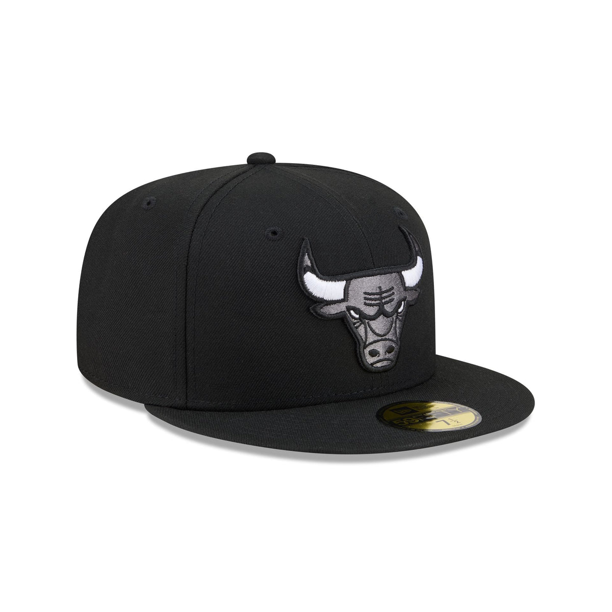 Chicago Bulls Black and White Basic 59FIFTY Fitted Hat - Image 3