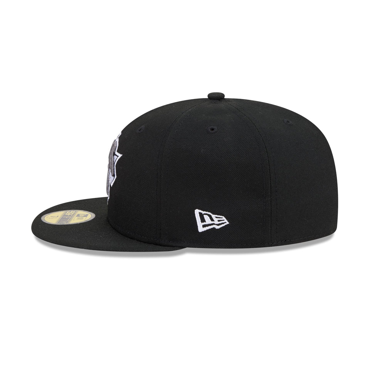 New York Knicks Black and White Basic 59FIFTY Fitted Hat - Image 4