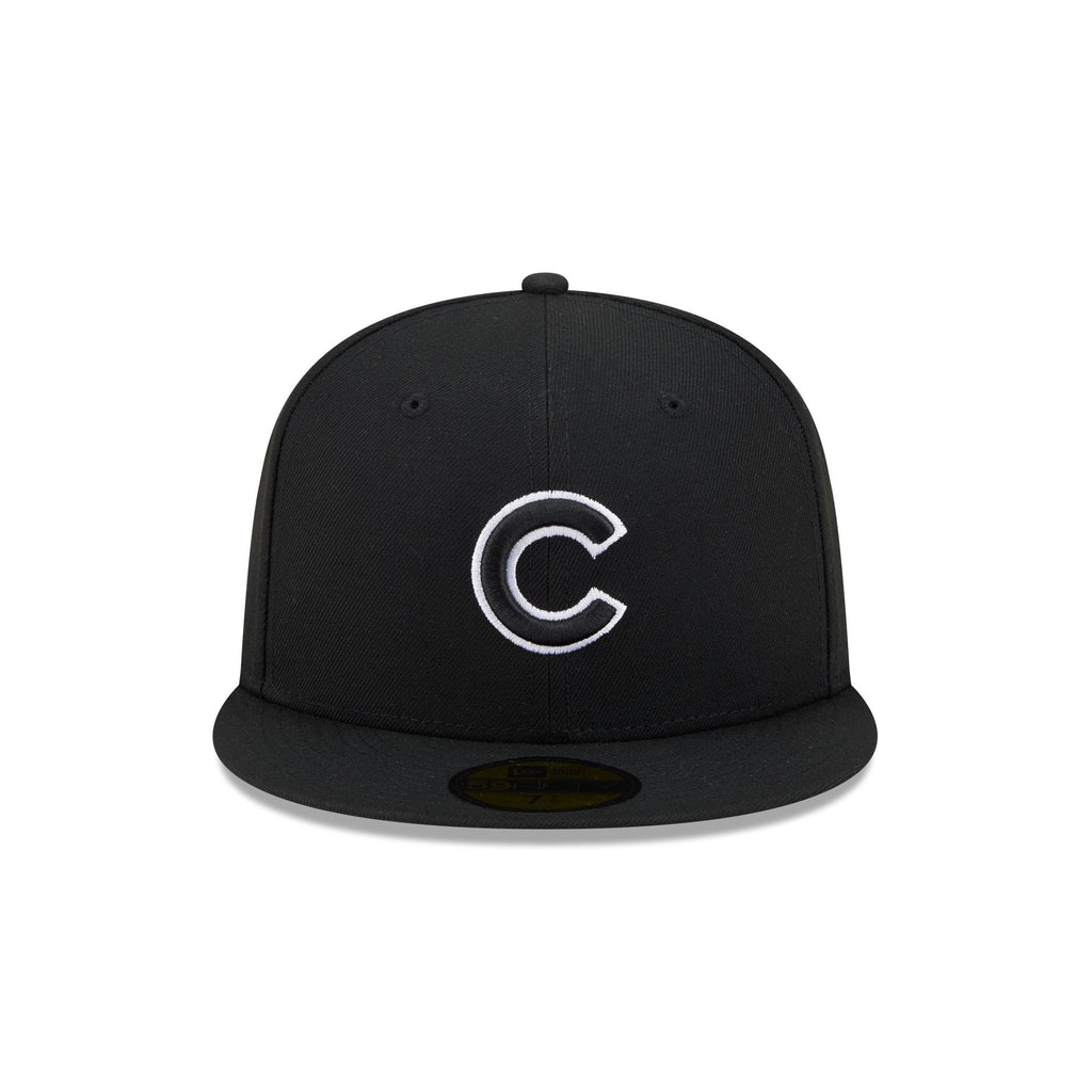 Chicago Cubs Black and White Basic 59FIFTY Fitted Hat - Image 2