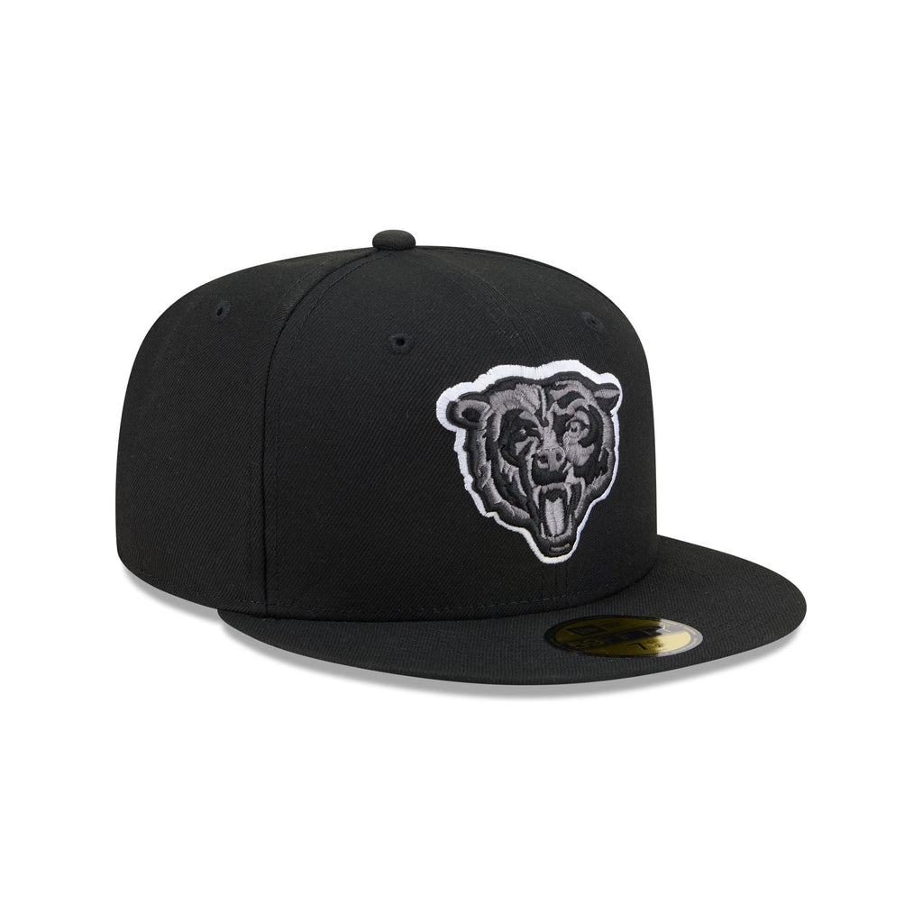 Chicago Bears Black and White Basic 59FIFTY Fitted Hat - Image 3