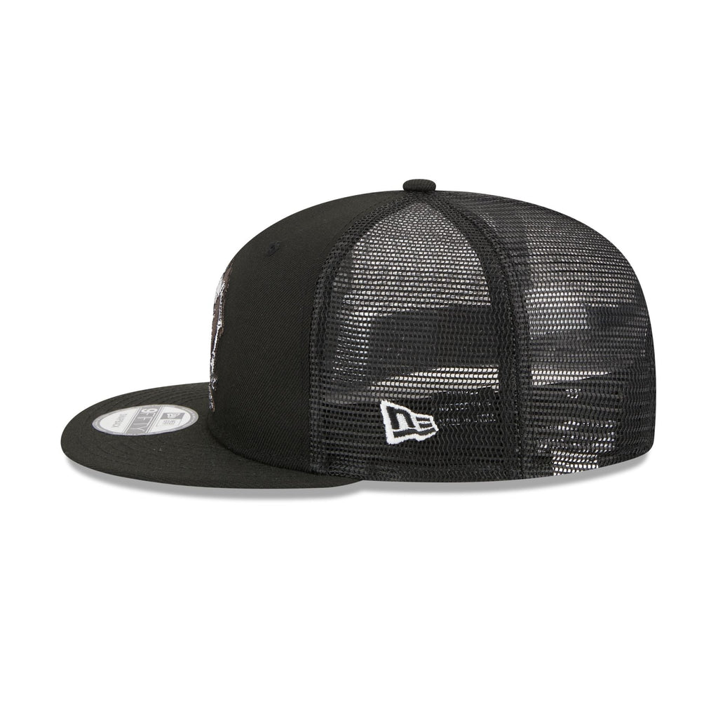 Looney Tunes Taz Bones 9FIFTY Trucker - Image 4