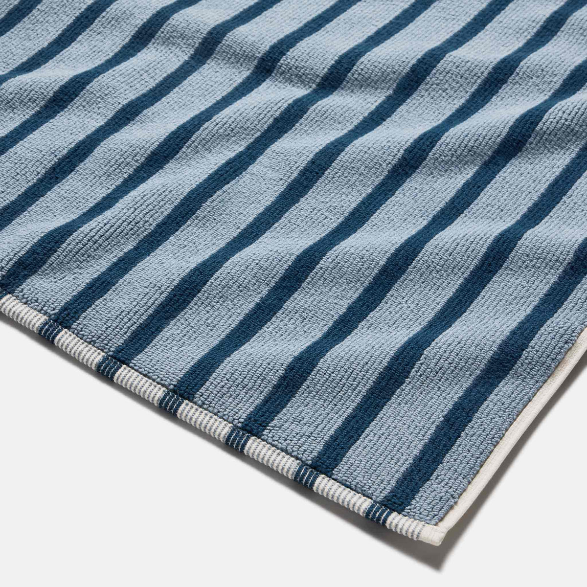 Reversible Looped Bath Mat - Image 11