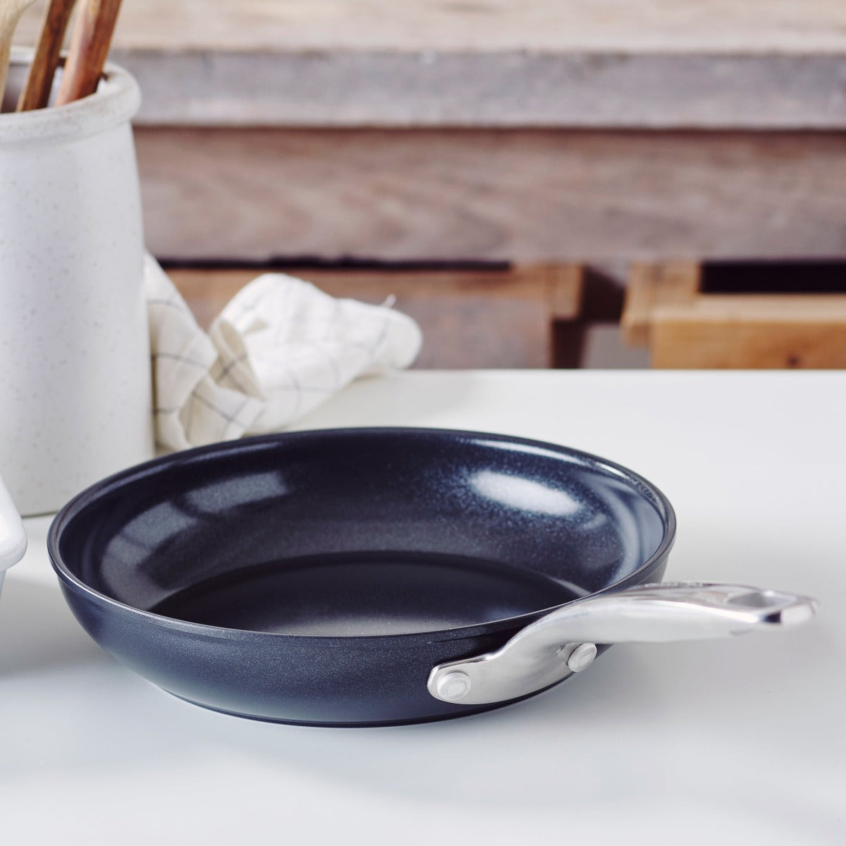Chatham Black Ceramic Nonstick 8" Frypan - Image 2