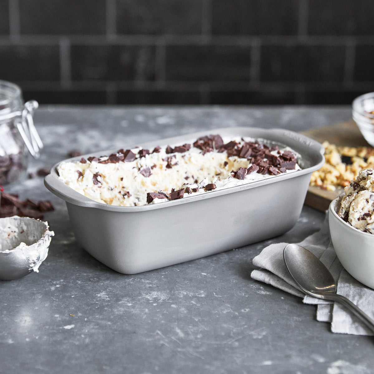 Premiere Ovenware Ceramic Nonstick 1 lb. Loaf Pan - Image 9