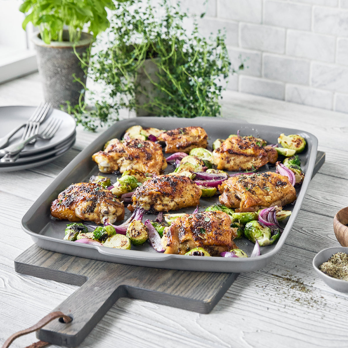 Premiere Ovenware Ceramic Nonstick 18" x 13" Half Sheet Pan - Image 8