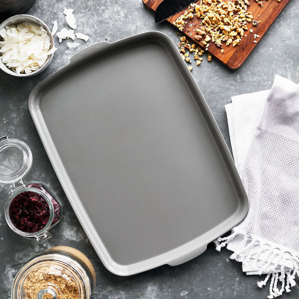 Premiere Ovenware Ceramic Nonstick 18" x 13" Half Sheet Pan - Image 4