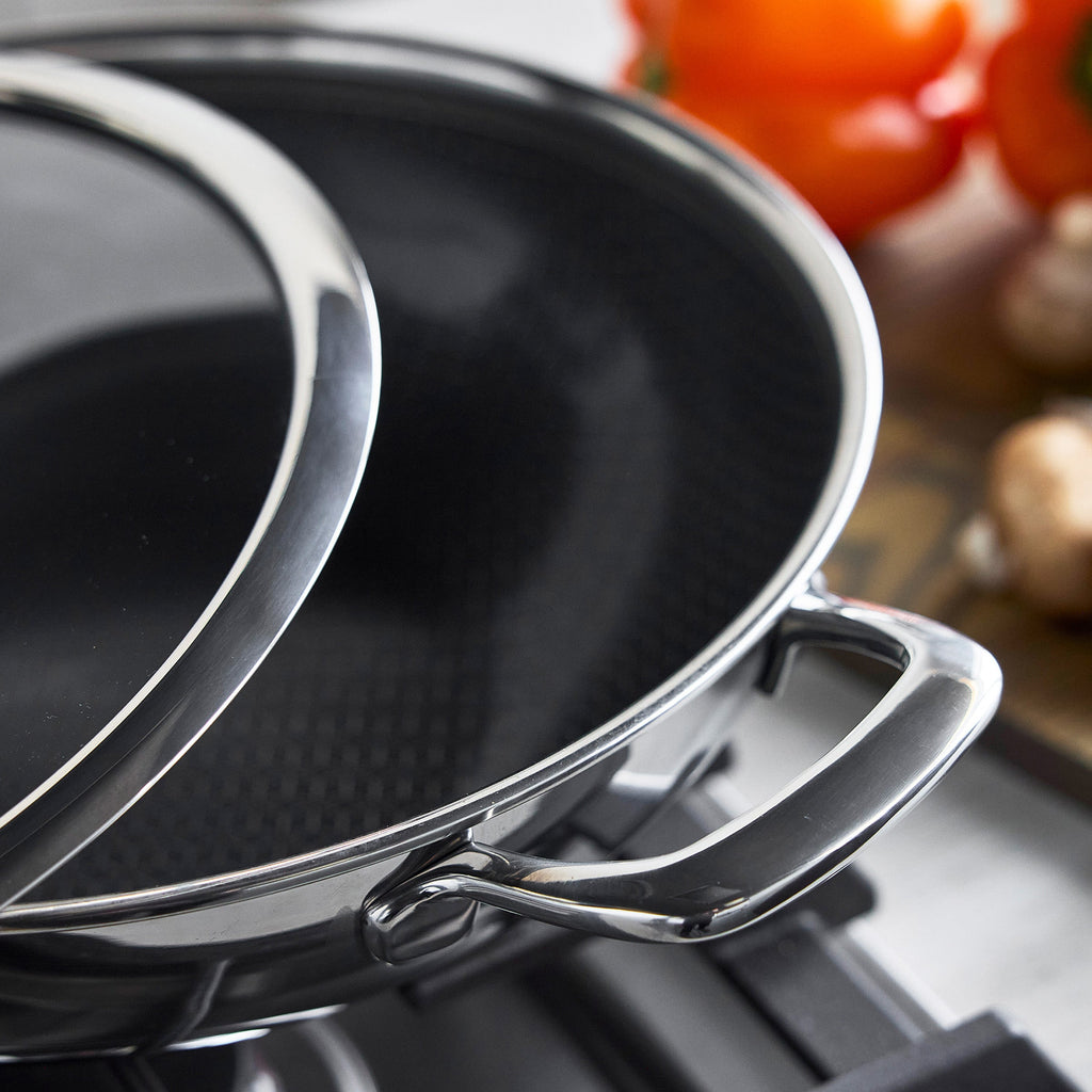 Spectra Thermobond Hybrid Ceramic Nonstick 12" Wok with Lid - Image 9
