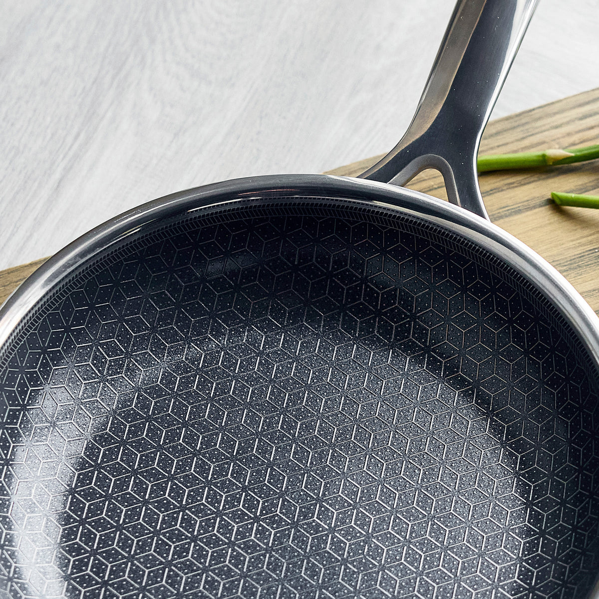 Spectra Thermobond Hybrid Ceramic Nonstick 10" and 12" Frypan Set - Image 8