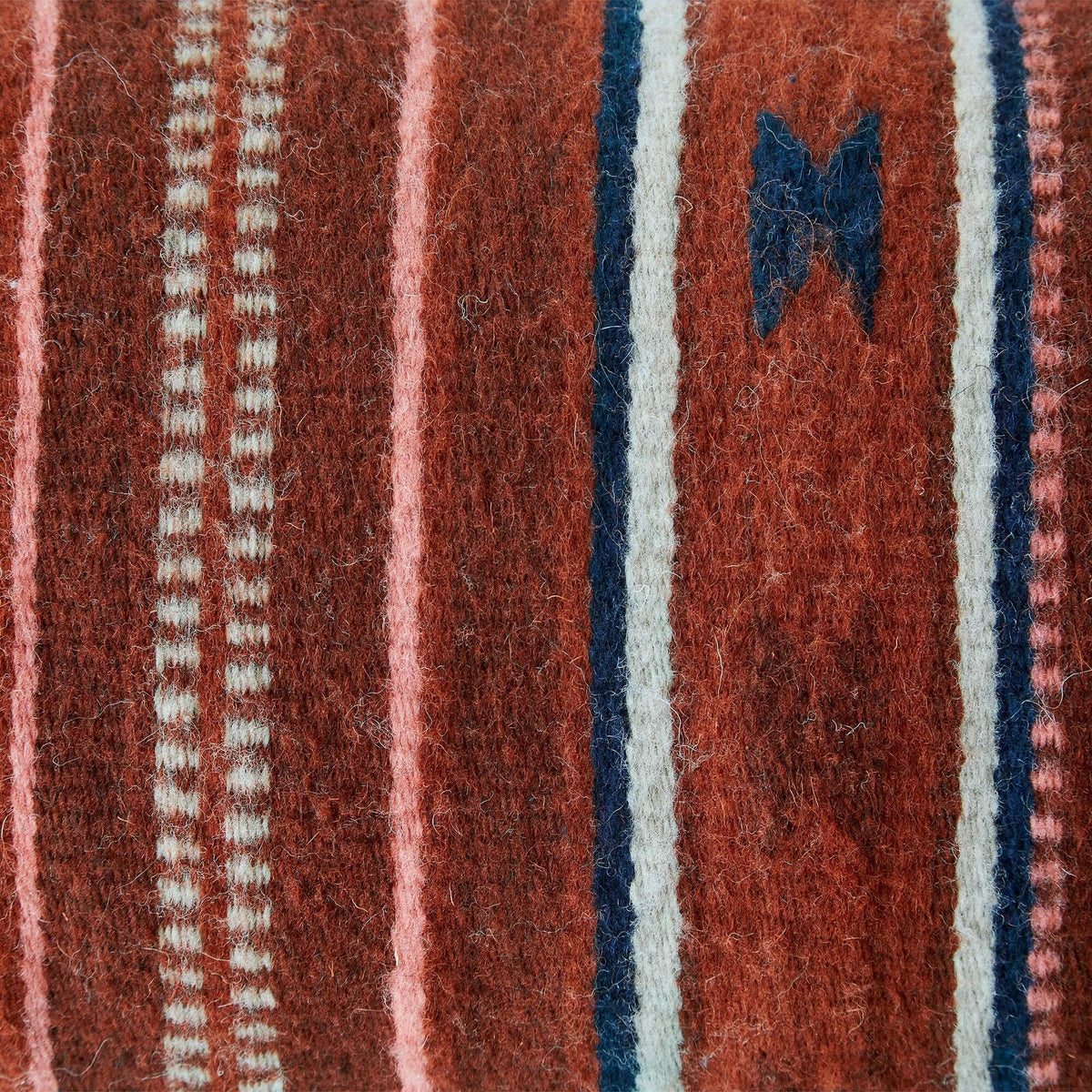 Paso Lumbar Pillow - Image 8