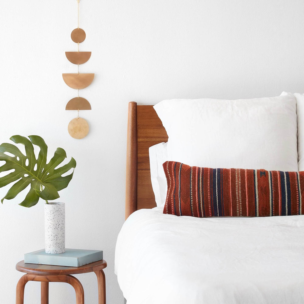 Paso Lumbar Pillow - Image 2