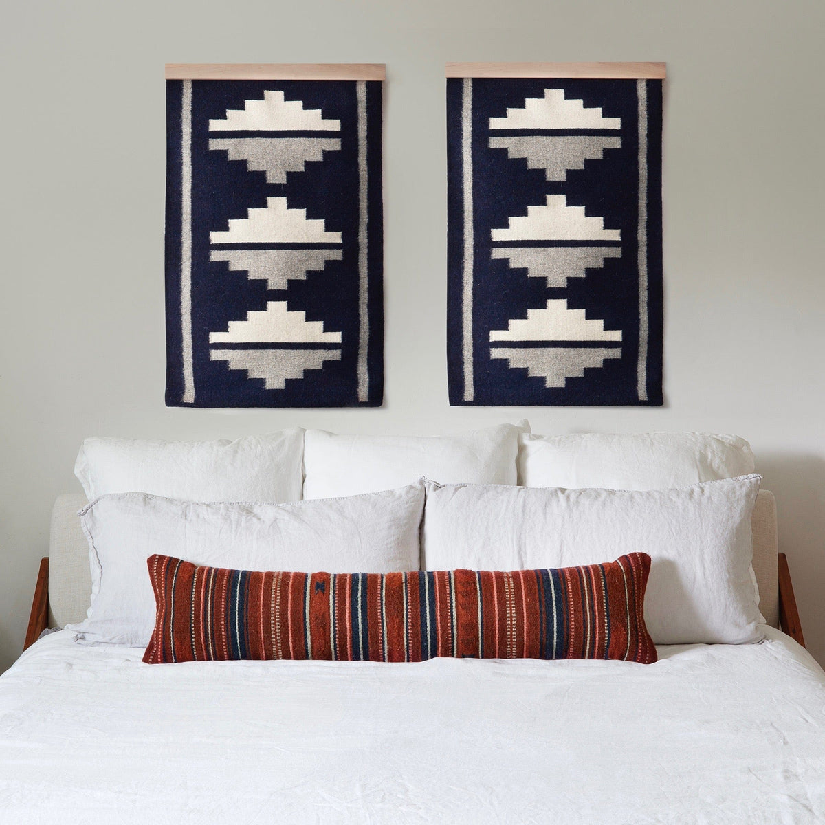 Paso Lumbar Pillow - Image 3