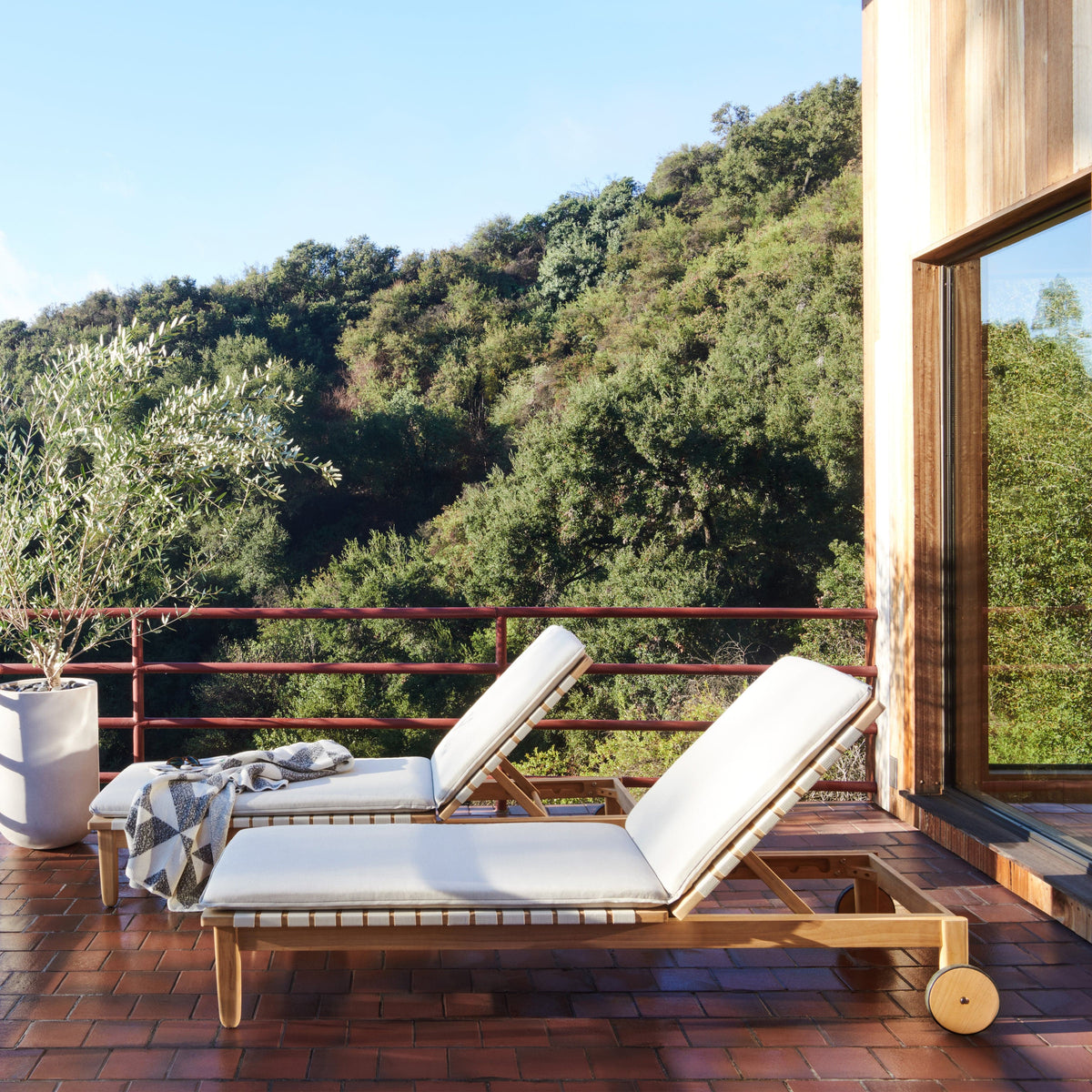 Dunes Sun Lounger - Image 7