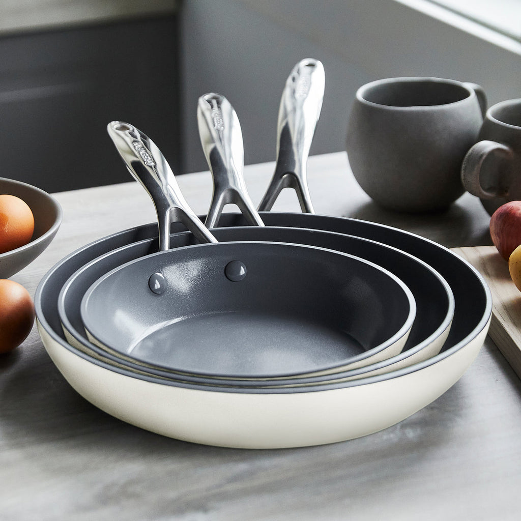 Valencia Pro Ceramic Nonstick 8", 9.5", and 11" Frypan Set | Cream - Image 9