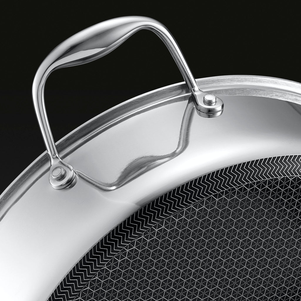 Hybrid Deep Sauté Pan with Lid, 5.5-Qt - Image 4