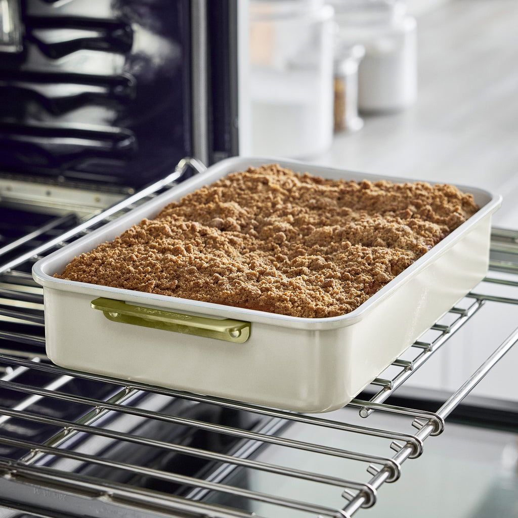 Reserve Bakeware 13" x 9" Rectangular Pan | Cream - Image 3