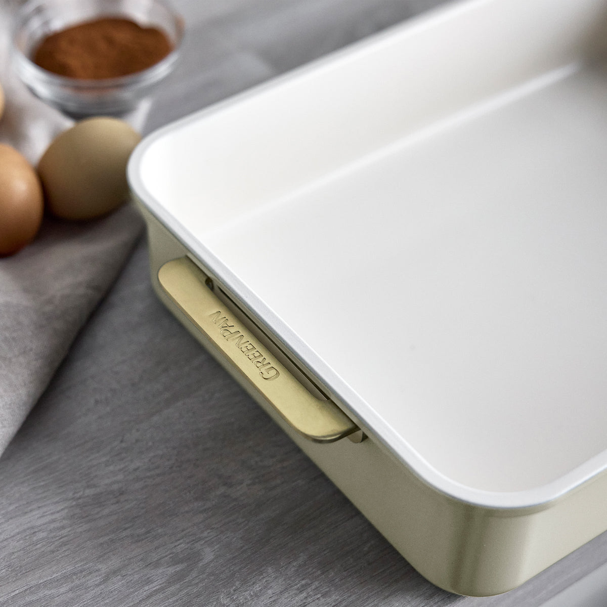 Reserve Bakeware 13" x 9" Rectangular Pan | Cream - Image 6