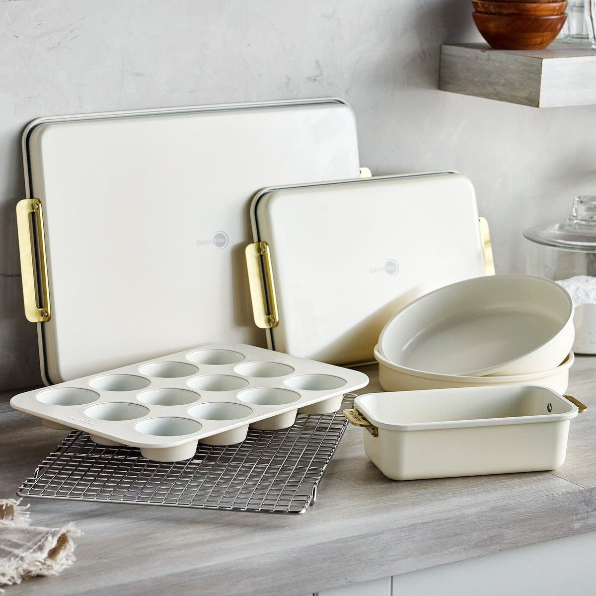 Reserve Pro 18-Piece Cookware & Bakeware Set | Cream - Image 4