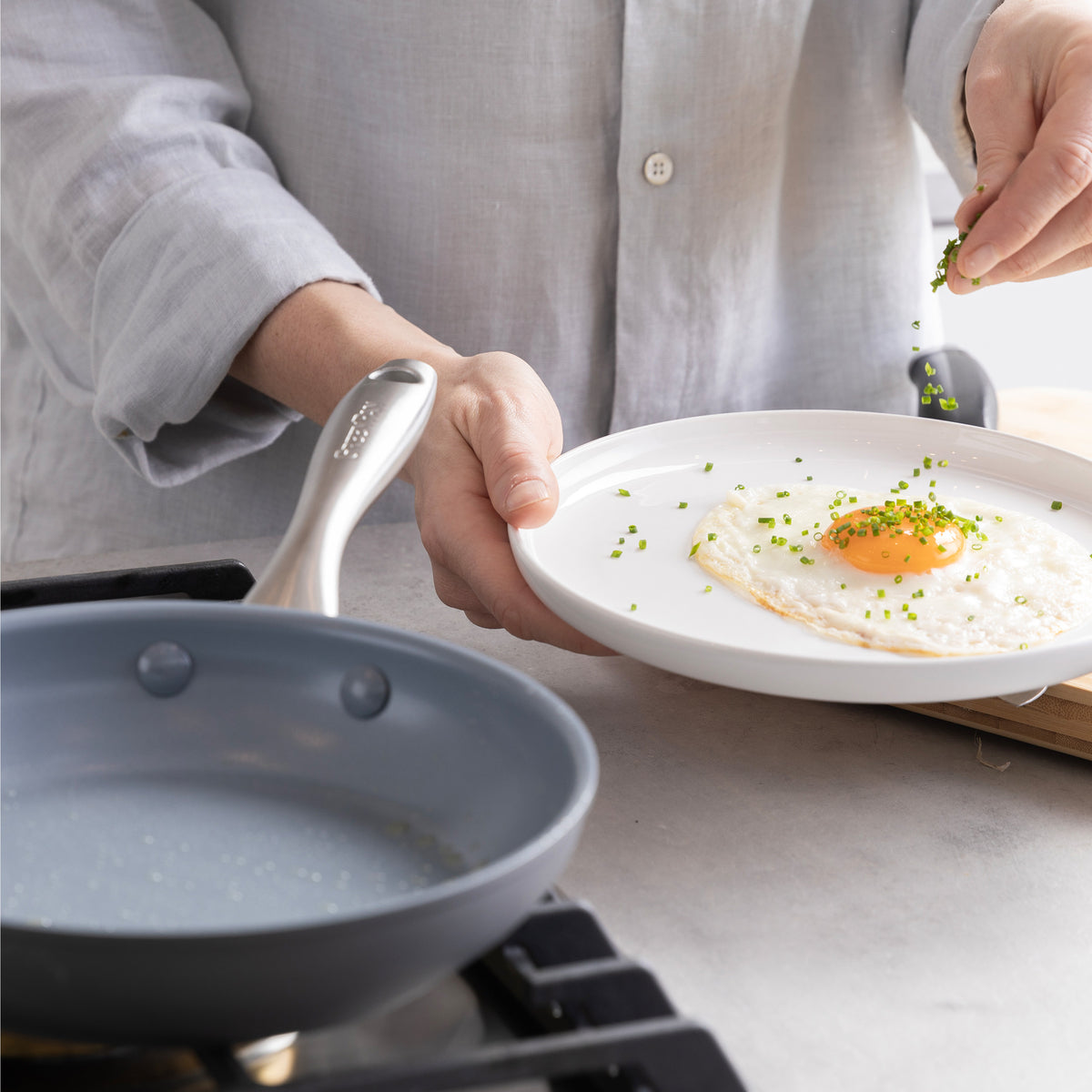 Lima Ceramic Nonstick 8" Frypan - Image 7