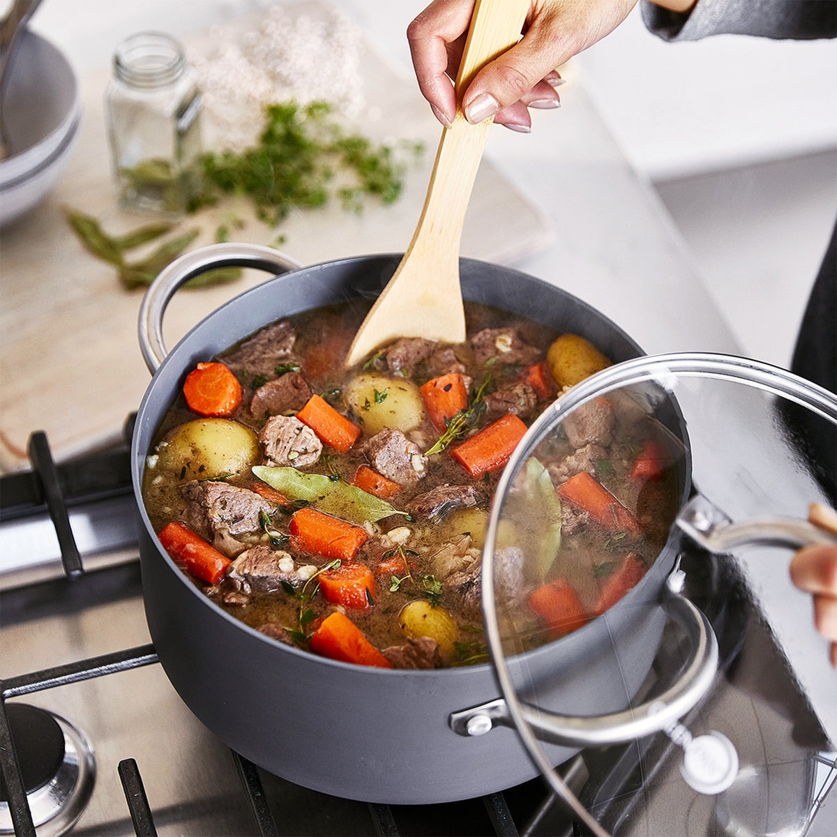 Lima Ceramic Nonstick 5-Quart Stockpot with Lid - Image 7
