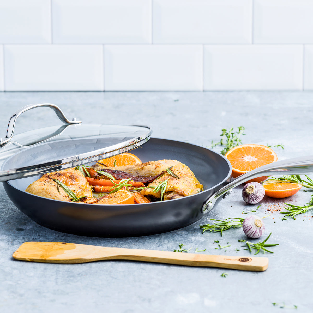 Valencia Pro Ceramic Nonstick 10" Frypan with Lid - Image 7