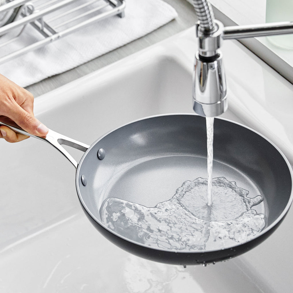 Valencia Pro Ceramic Nonstick 10" Frypan with Lid - Image 8