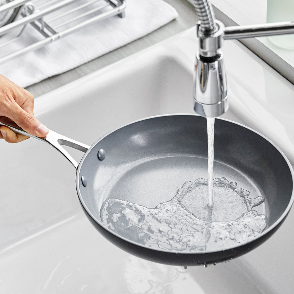 Valencia Pro Ceramic Nonstick 8" and 10" Frypan Set - Image 9