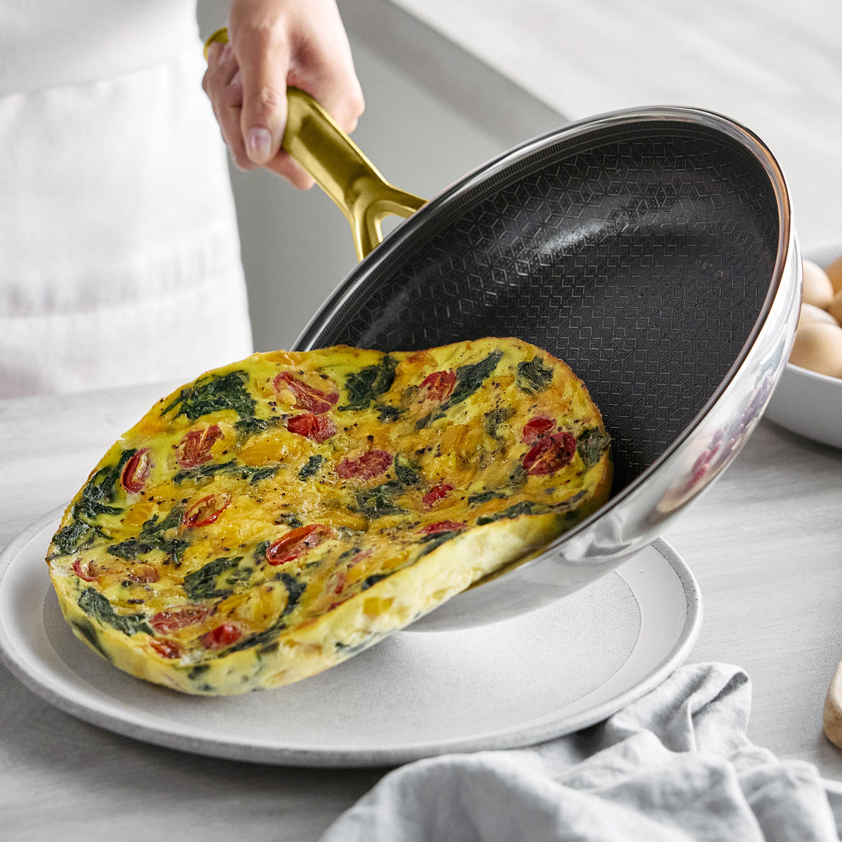 Spectra Gold Thermobond Hybrid Ceramic Nonstick 10-Piece Cookware Set - Image 6