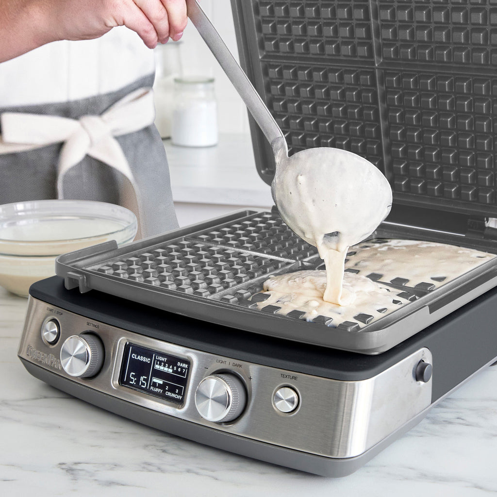 Elite Ceramic Nonstick 4-Square Waffle Maker | Graphite - Image 5