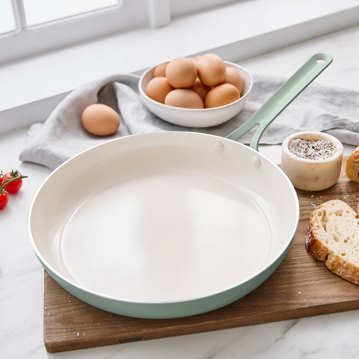 Nova Gallery Ceramic Nonstick 12" Frypan | Pistachio - Image 2