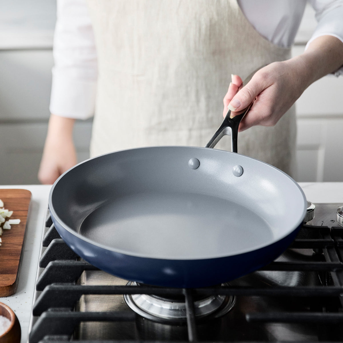 Valencia Pro Ceramic Nonstick 9.5" and 11" Frypan Set | Twilight - Image 7