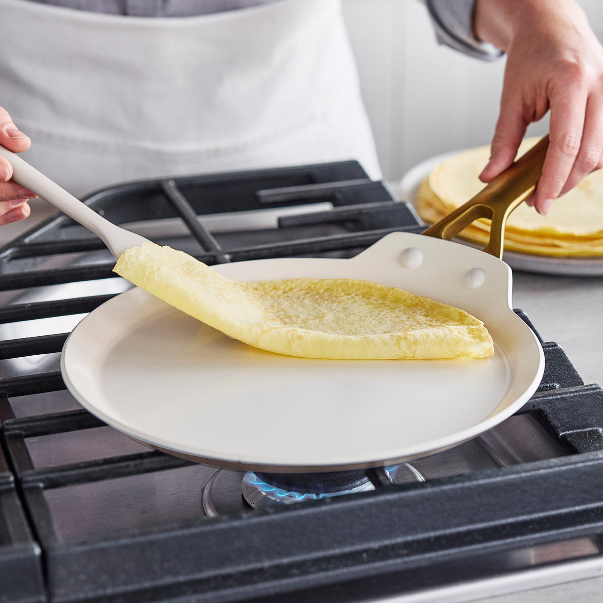 Reserve Pro Ceramic Nonstick 10" Crepe Pan | Oyster - Image 7