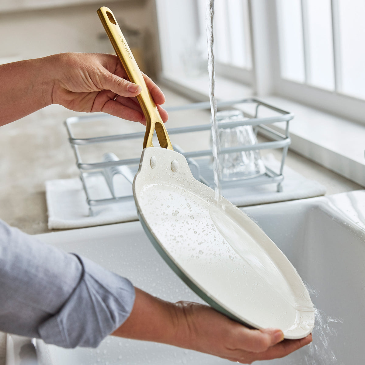 Reserve Pro Ceramic Nonstick 10" Crepe Pan | Moss - Image 9