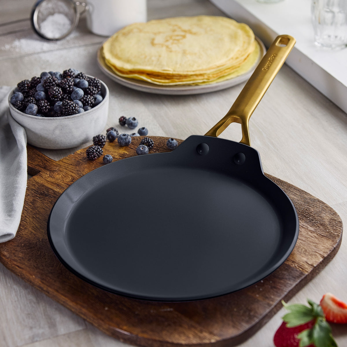 Reserve Pro Ceramic Nonstick 10" Crepe Pan | Black - Image 2