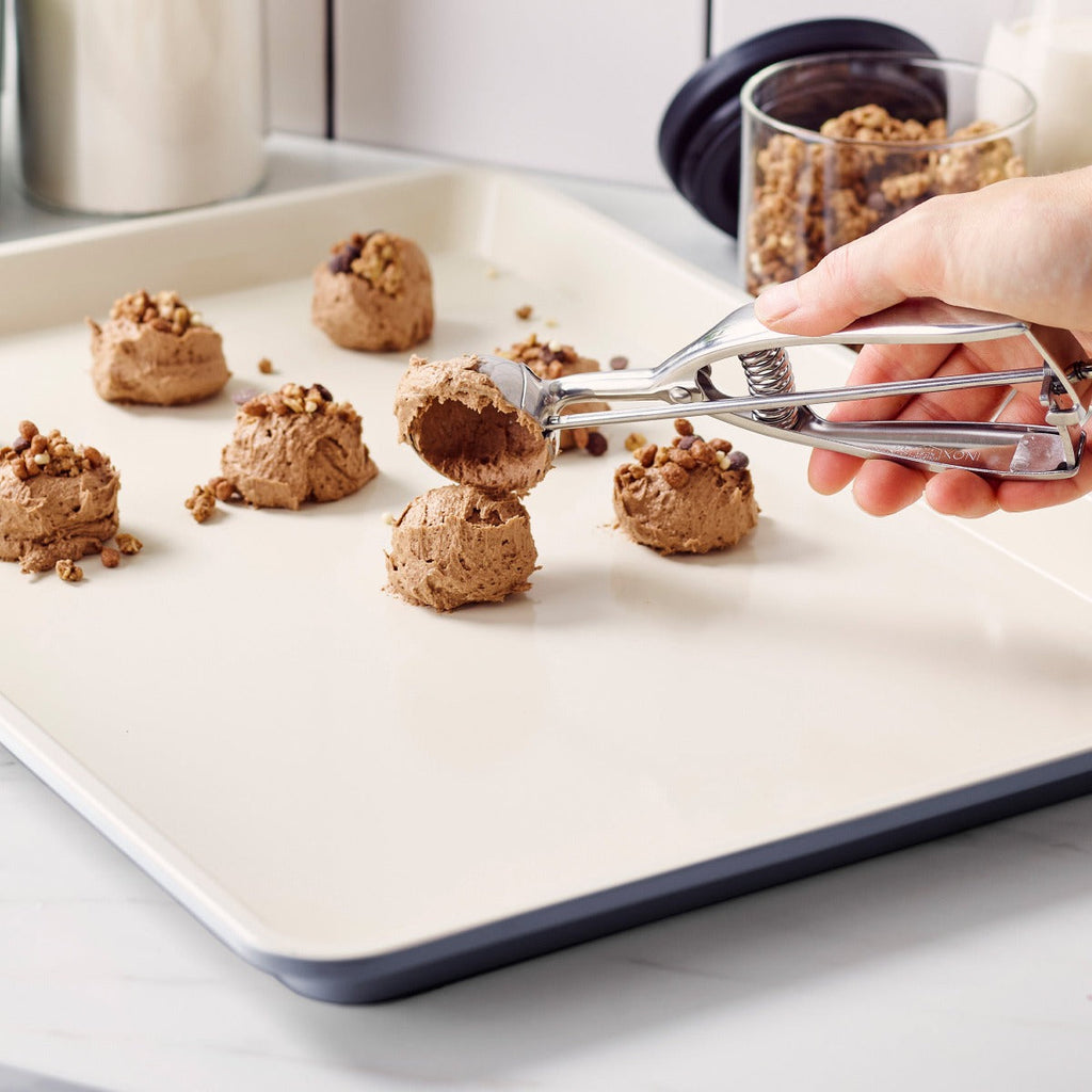 GreenLife Ceramic Nonstick 18" x 13" Cookie Sheet | Black - Image 3