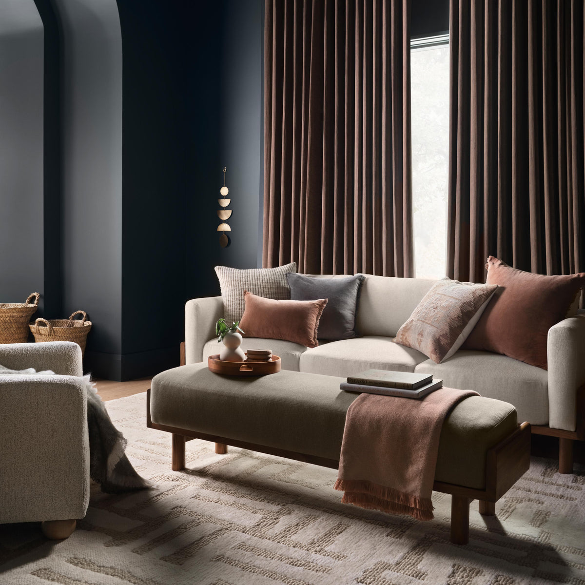 Naveta Velvet Small Lumbar Pillow - Image 4