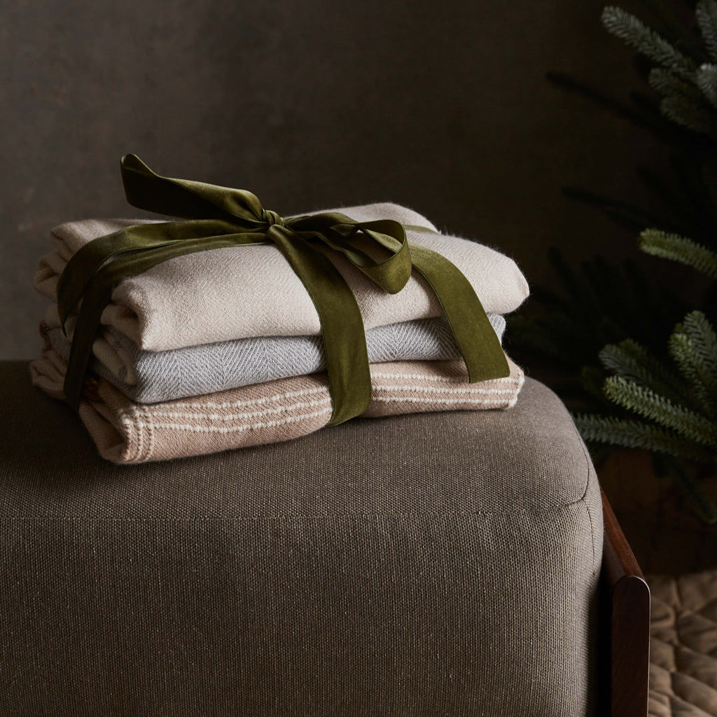 Primavera Alpaca Throw - Image 5