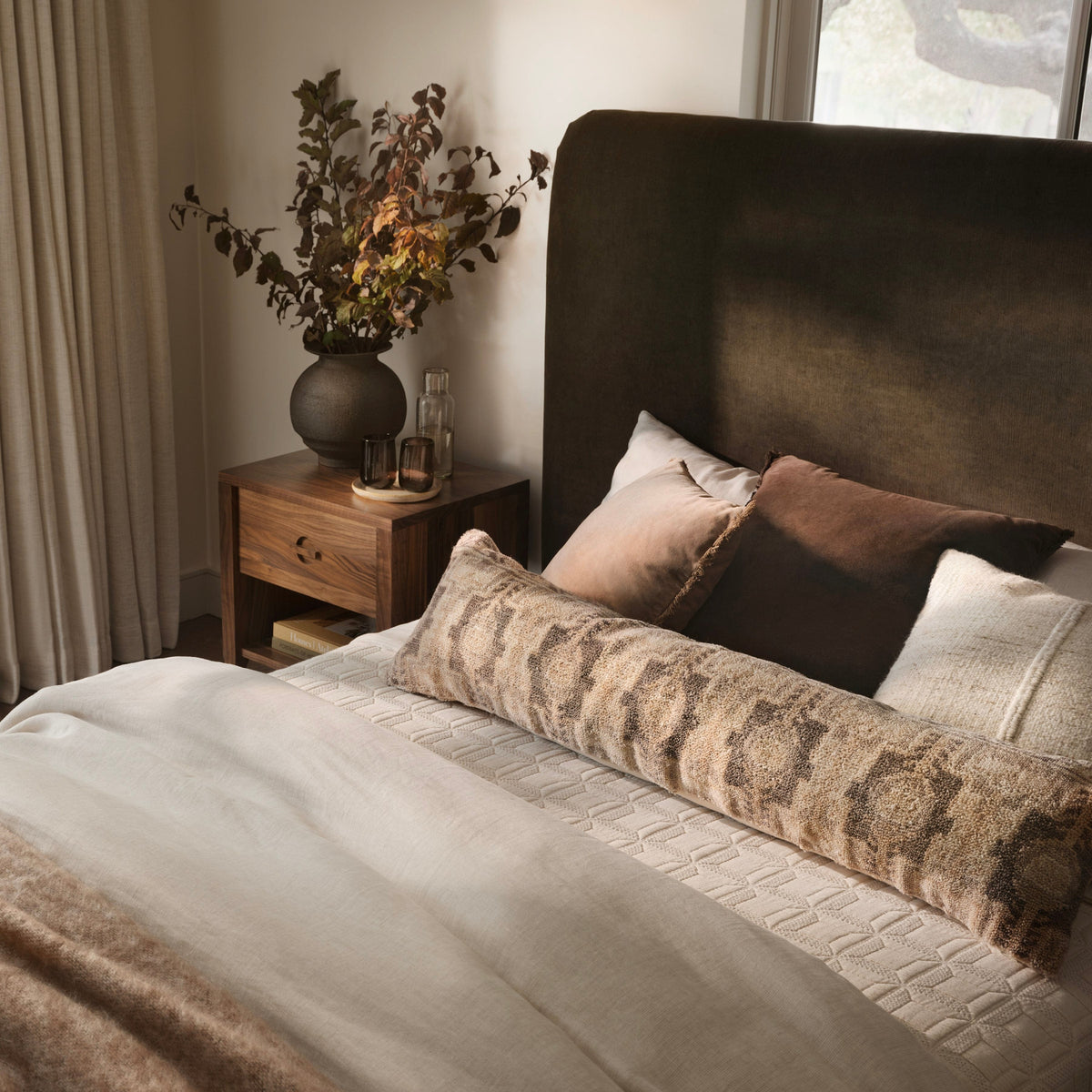 Hana Hand-Knotted Lumbar Pillow - Image 3